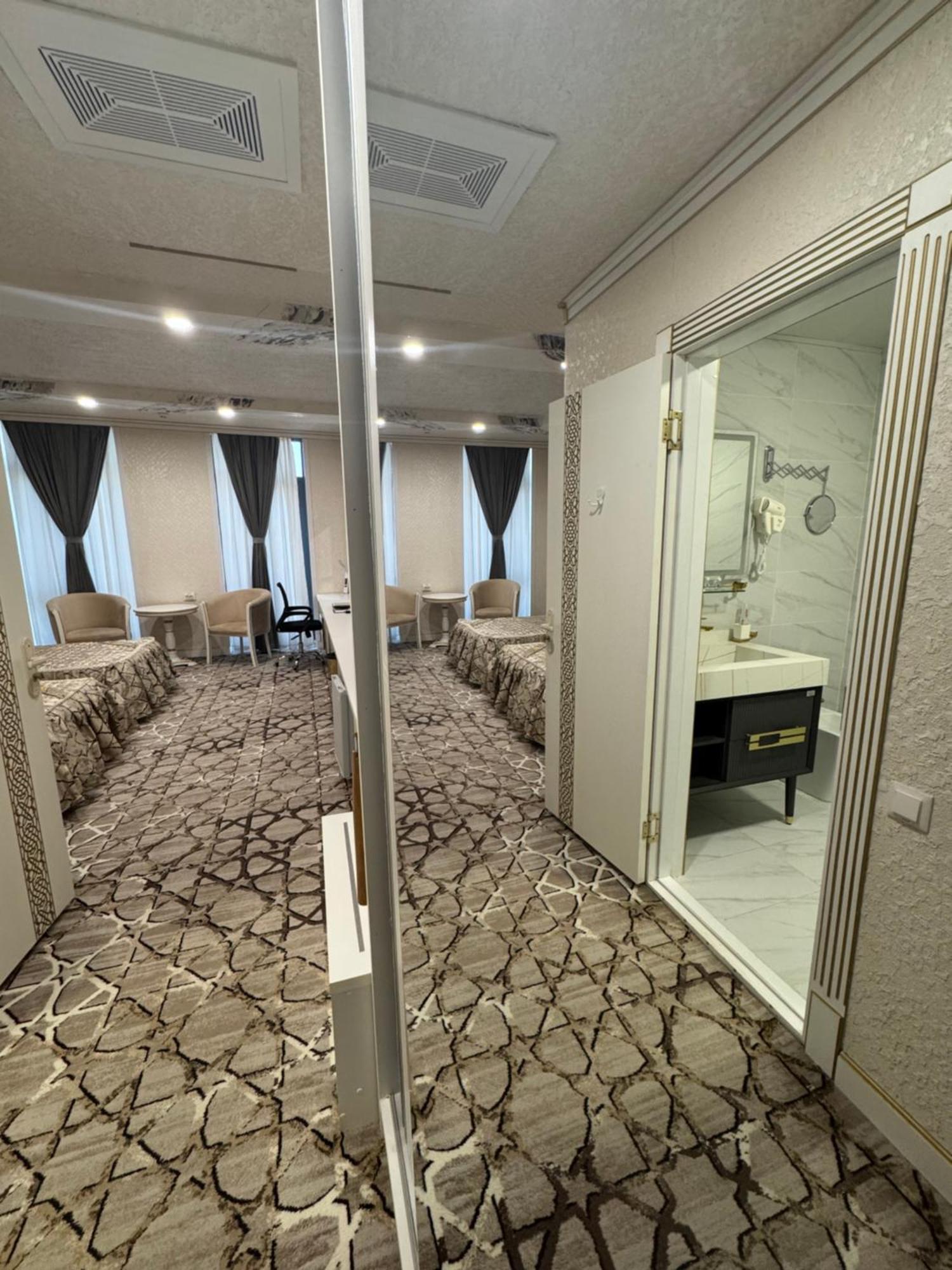 Bukhara City Hotel Turon City Plaza Extérieur photo